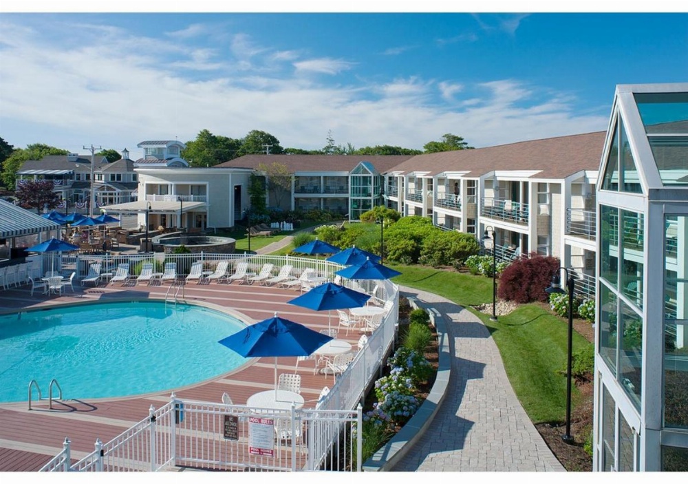 Hyannis Harbor Hotel Image 38