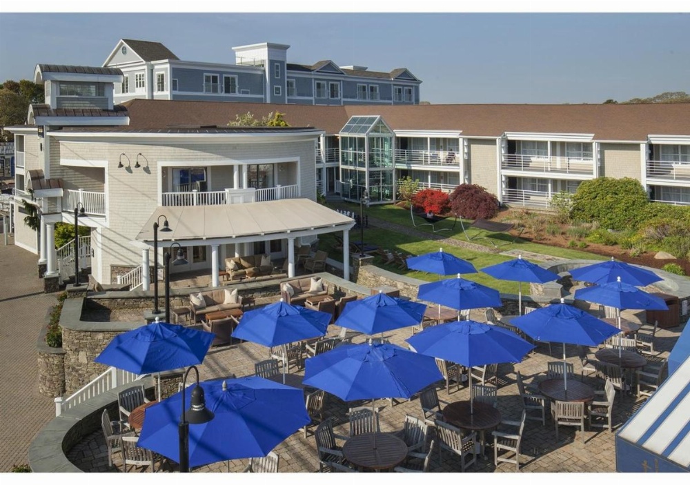 Hyannis Harbor Hotel Image 39