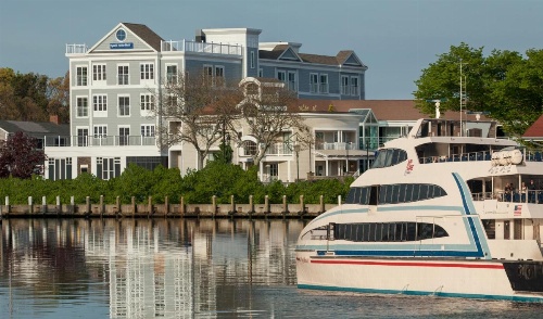 Hyannis Harbor Hotel image 42