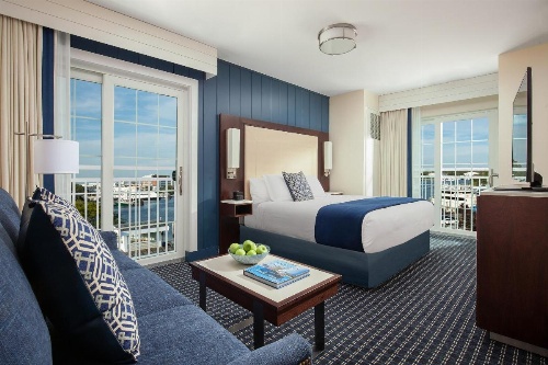 Hyannis Harbor Hotel image 8